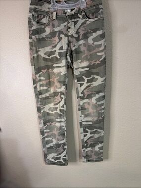 Signature by Levi Strauss Green & Cream Camo Jeans